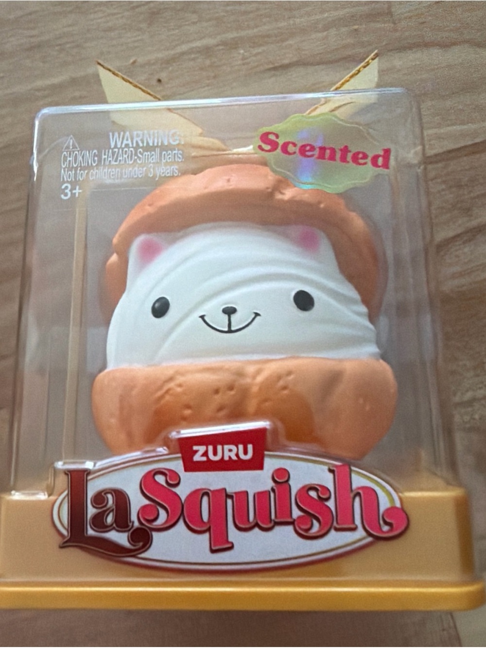 LaSquish Scented Peach & White Bath Body Squishy